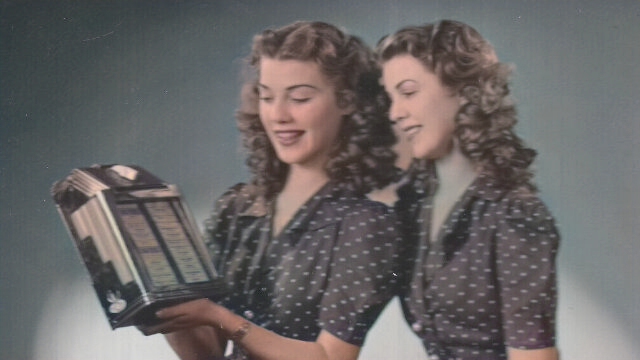 Twins with Buckley music box