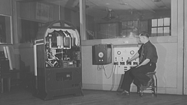 Wurlitzer Employee